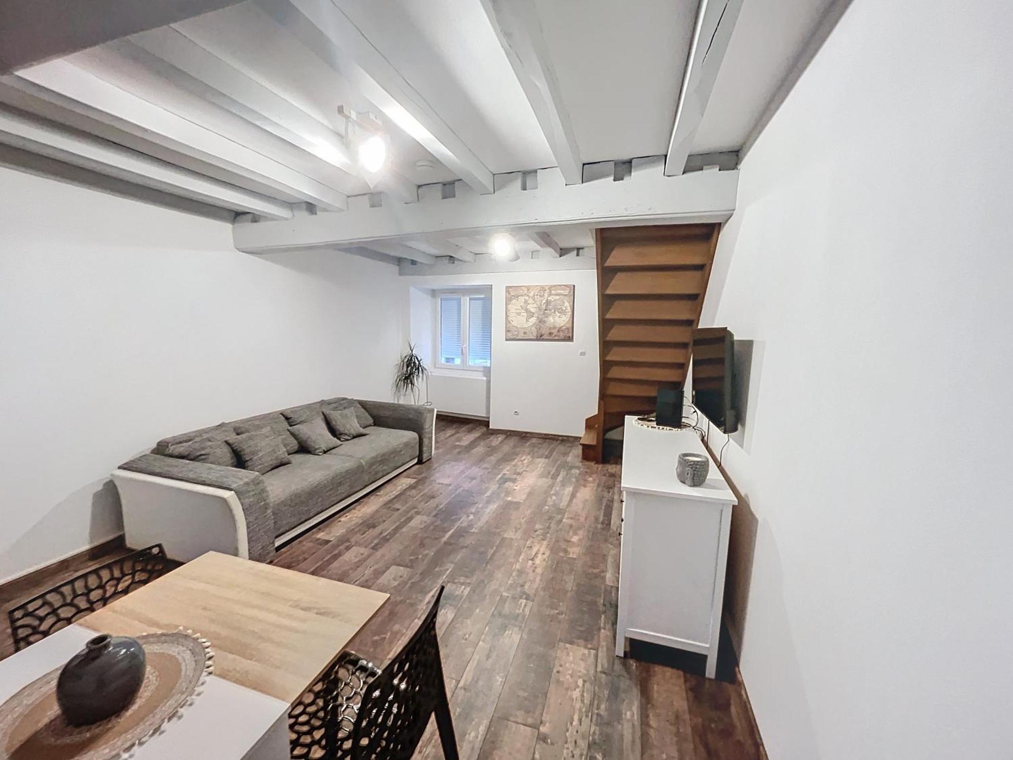 Appartement Au Centre-Ville Chaumont  Exteriör bild